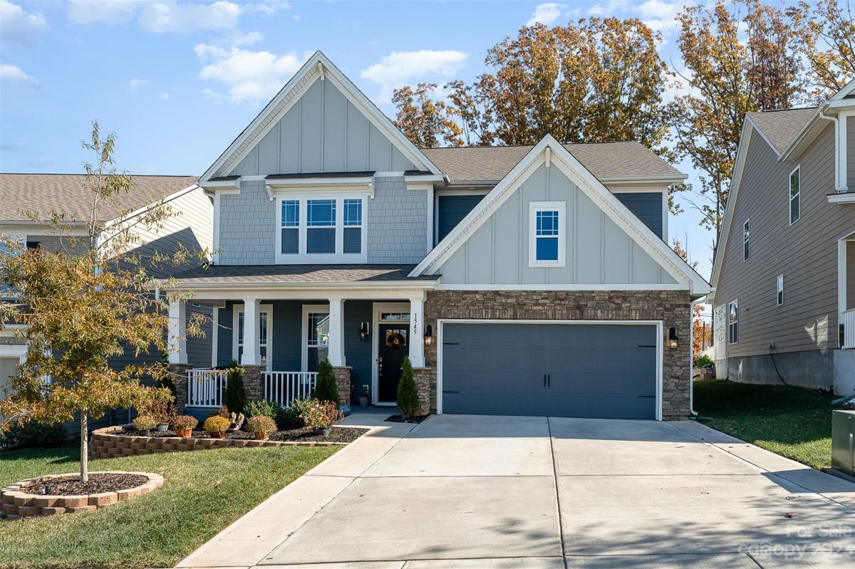 1545 CAMBRIA COURT, LAKE WYLIE, SC 29710 Connestee Falls Realty