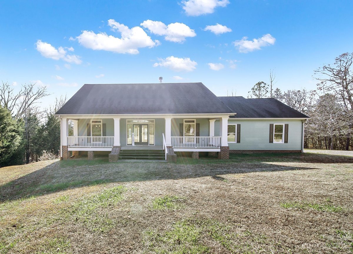 4594 REID ROAD, EDGEMOOR, SC 29712 Connestee Falls Realty