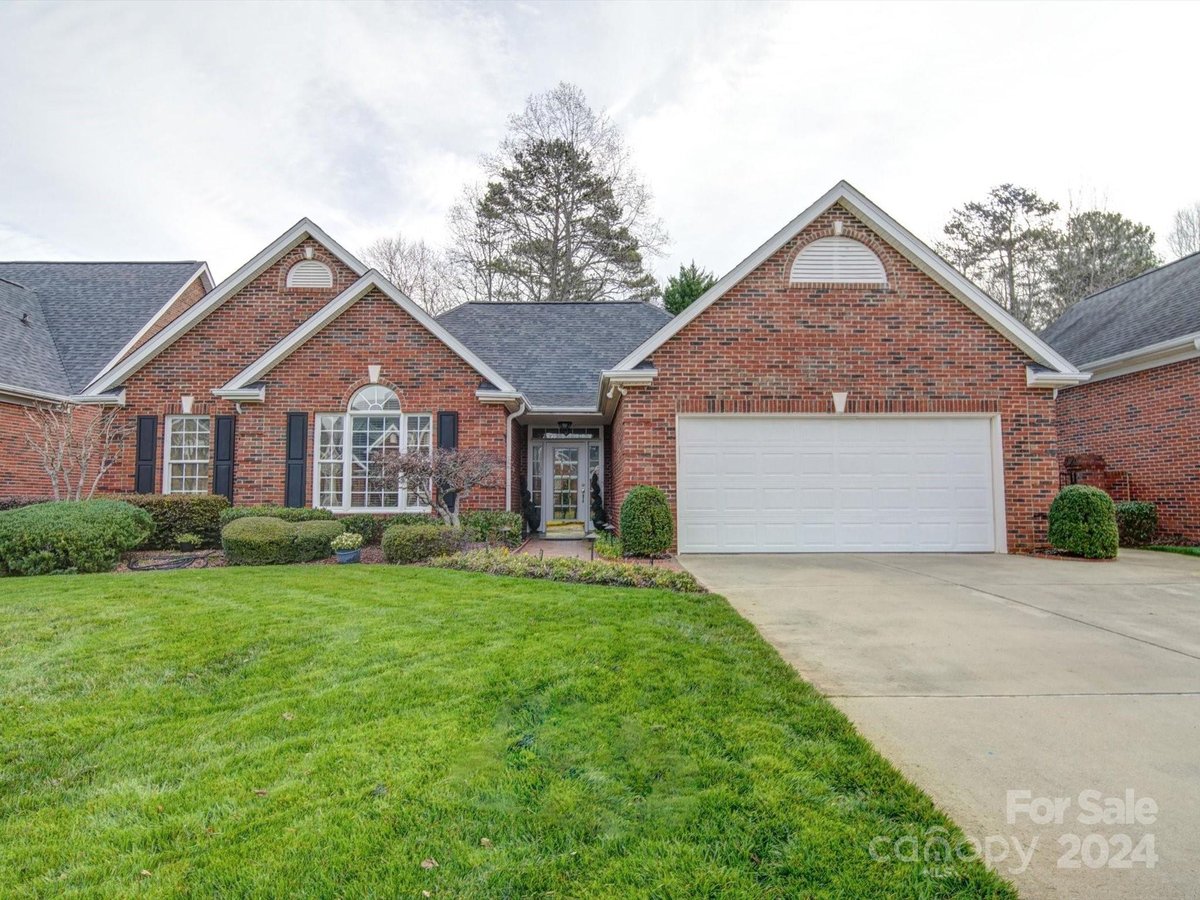 2960 HERITAGE COMMONS LANE, GASTONIA, NC 28054