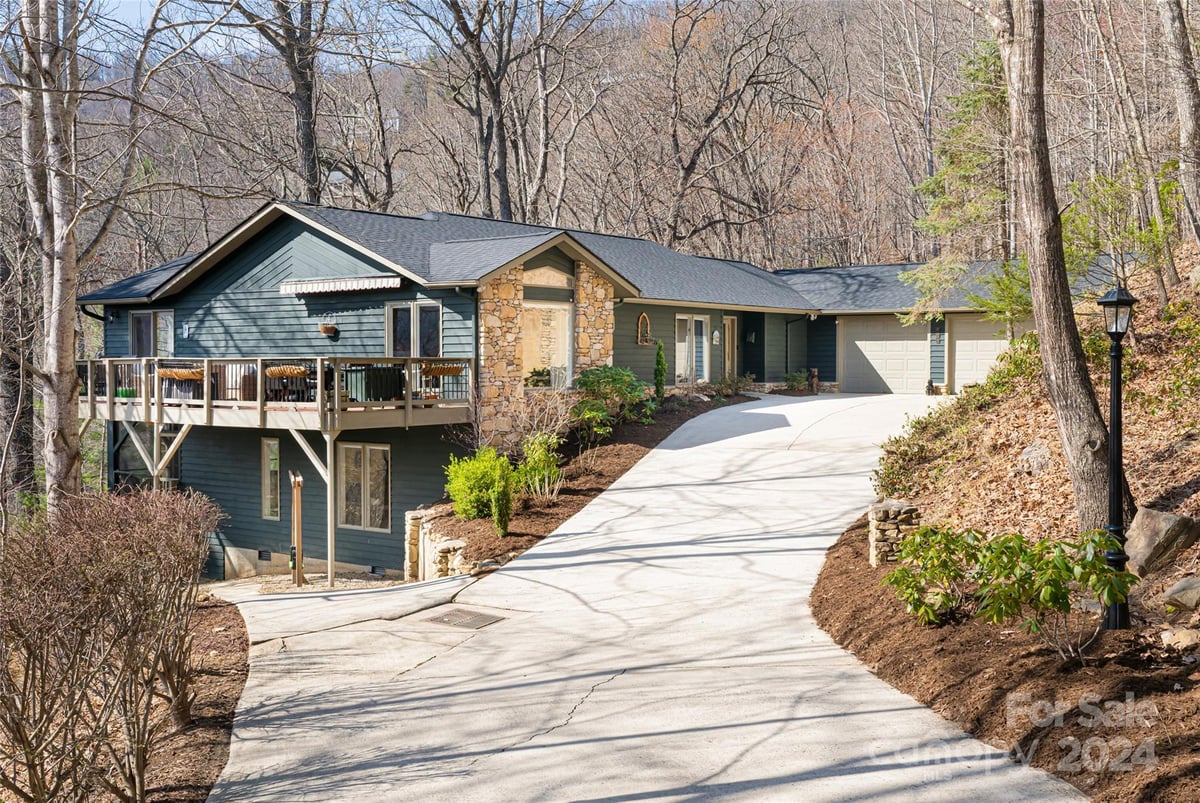 602 UPPER SONDLEY DRIVE, ASHEVILLE, NC 28805