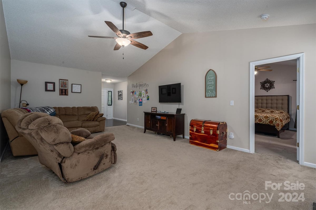 814 BROOKLEE DRIVE, KINGS MOUNTAIN, NC 28086 Marc 1 Realty