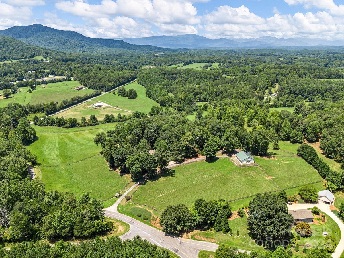 699 Bill Collins Road