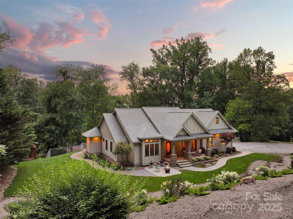 105 Blackberry Ridge, Waynesville, NC 28786