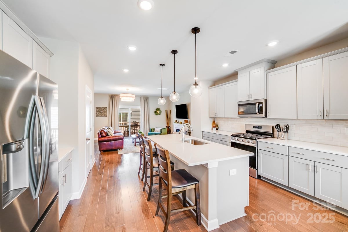 3738 Memorial Parkway Charlotte NC 28278