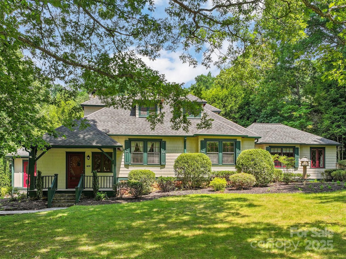 419 Country Club Drive, Waynesville, NC 28786
