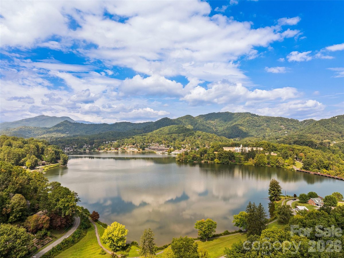 21 Gunter Drive, Waynesville, NC 28785