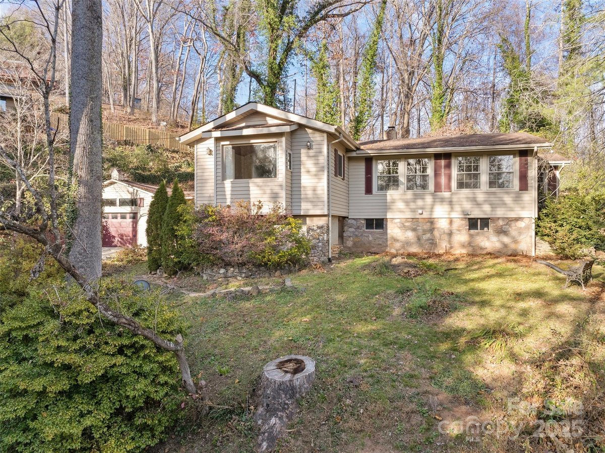 233 Rolling Drive, Waynesville, NC 28786