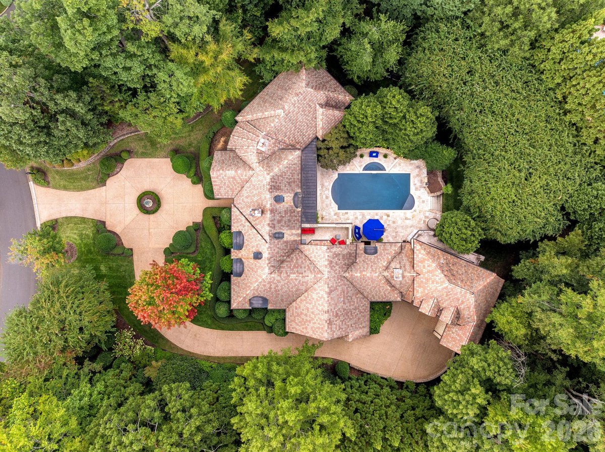 4231 Fox Brook Lane Charlotte NC 28211