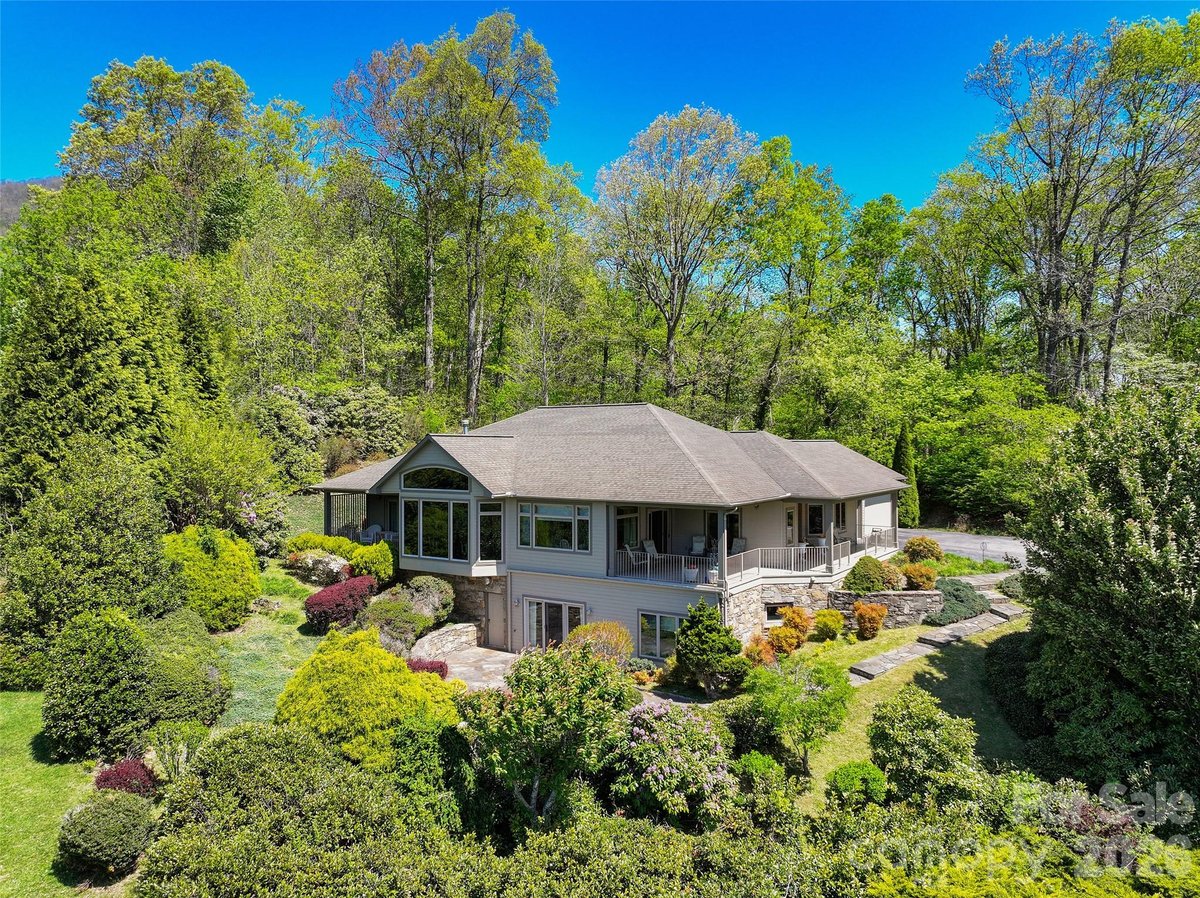 78 Banker Drive, Waynesville, NC 28786