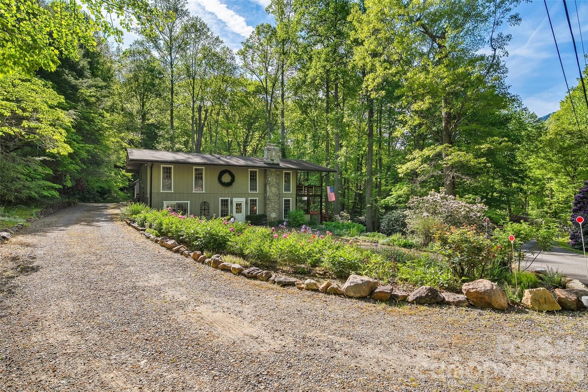 134 The Trail, Maggie Valley, NC 28751