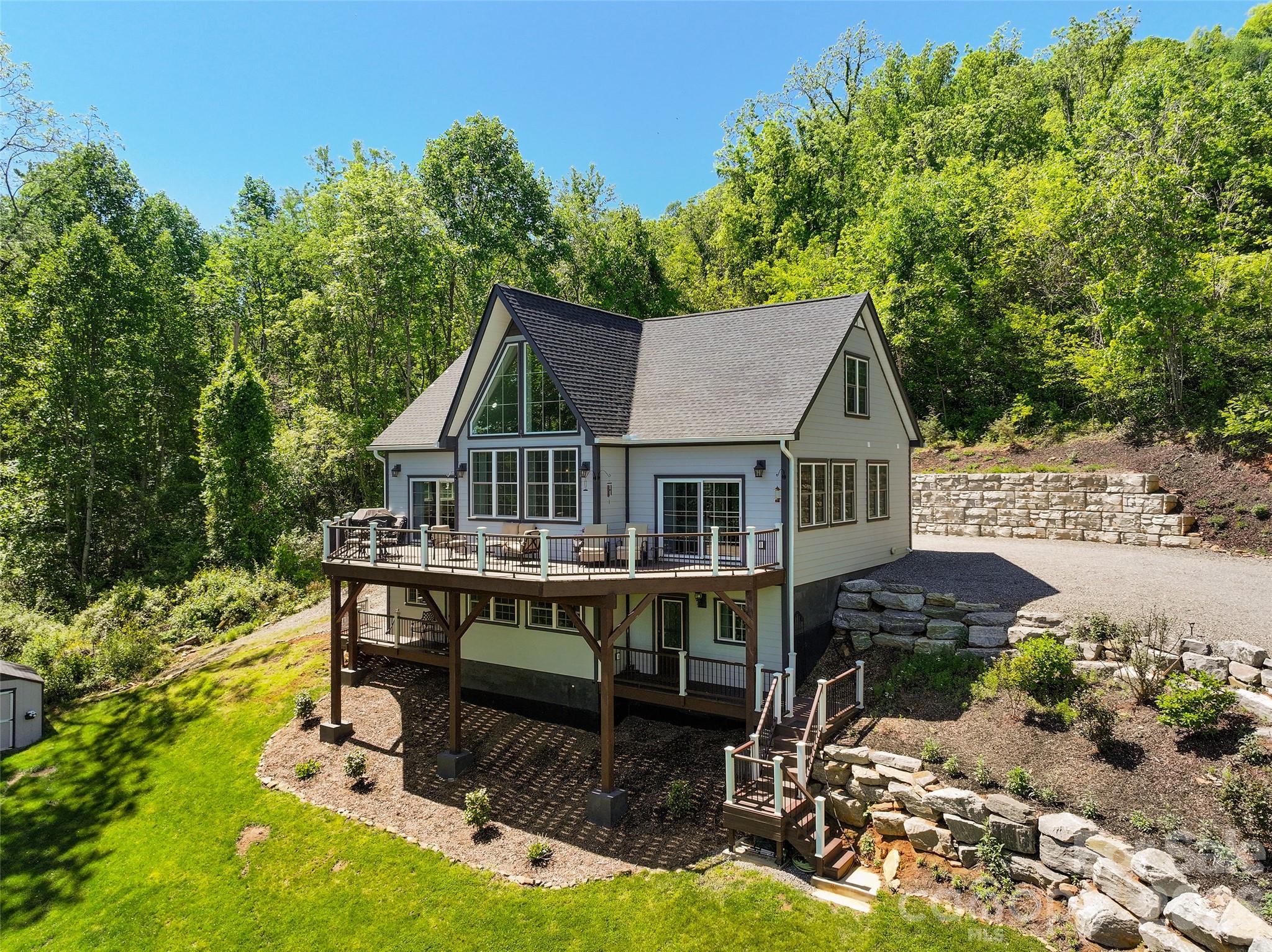 114 Nesting Ridge, Waynesville, NC 28785