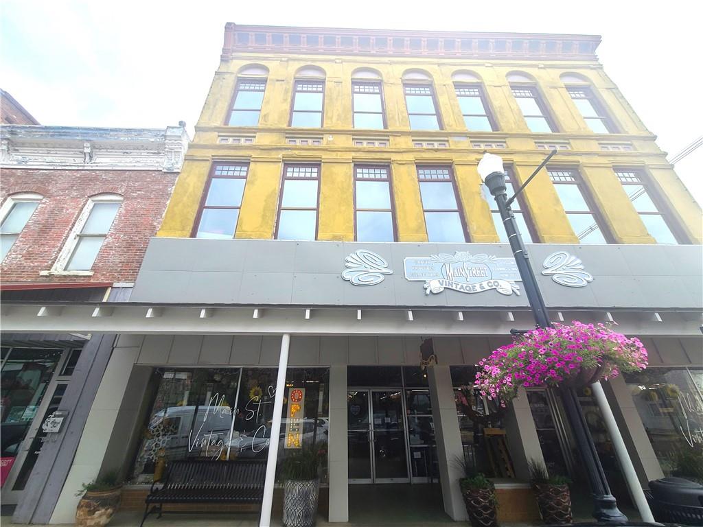 23 MAIN STREET, FORT SCOTT, KS 66701 Lyons Realty Group