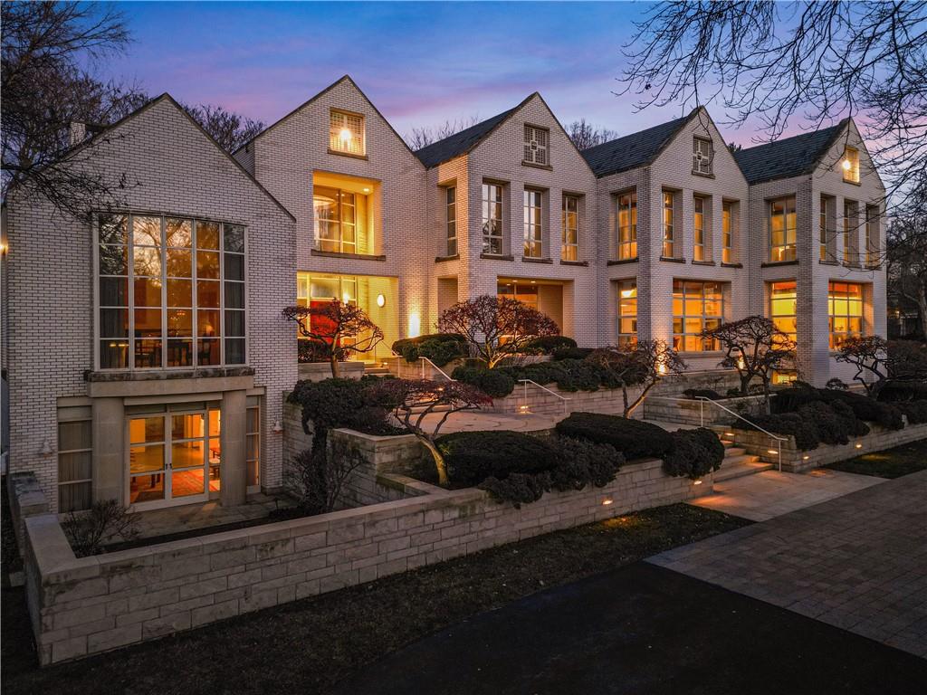5801 Oakwood Road, Mission Hills, KS 66208