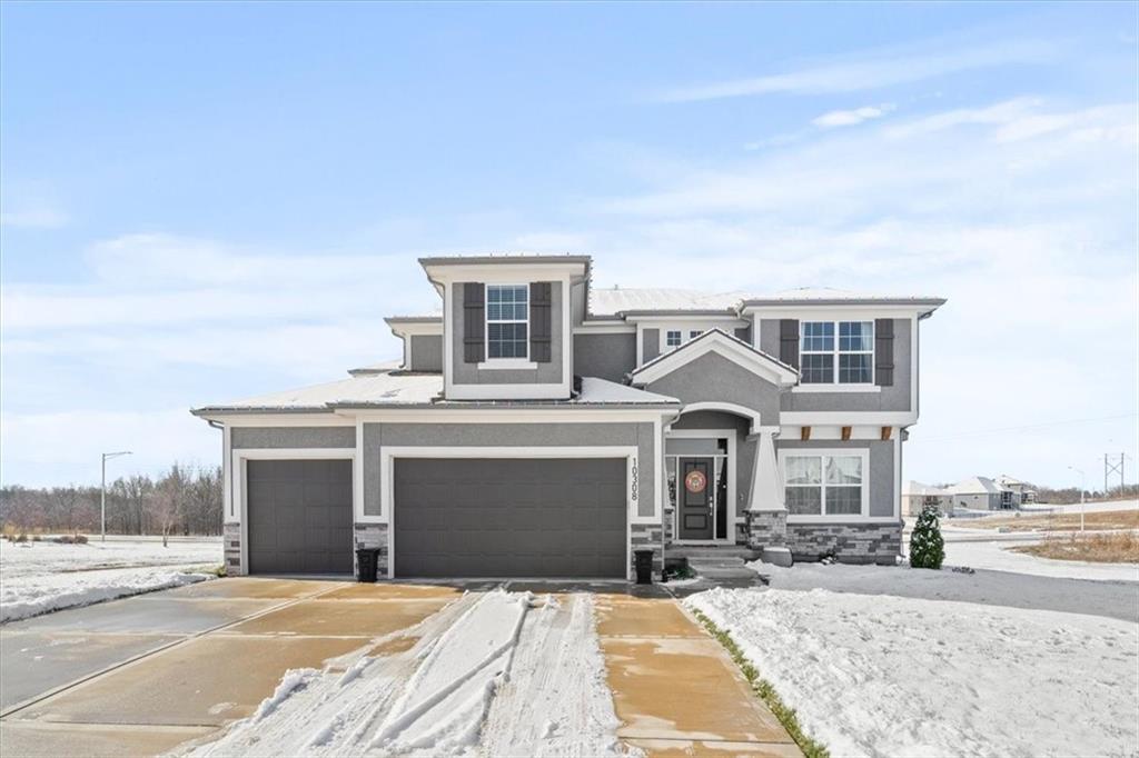 10308 N Oakland Avenue, Kansas City, MO 64157 photo