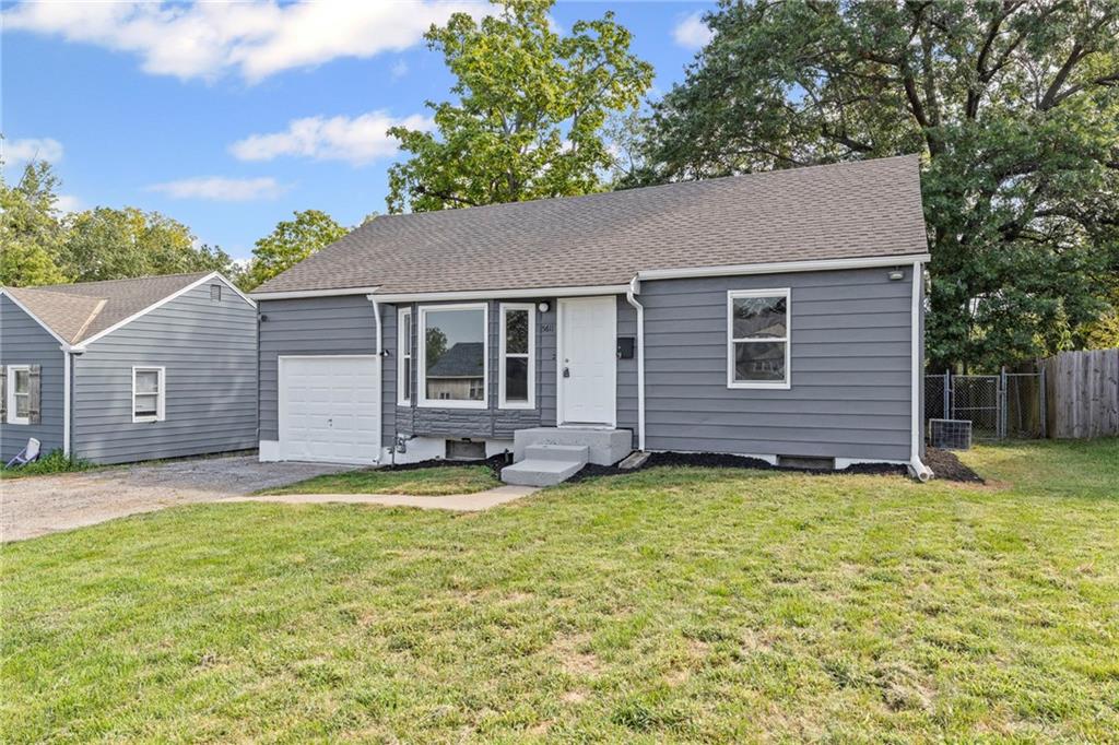 5611 Oakland Avenue, Kansas City, MO 64129 photo