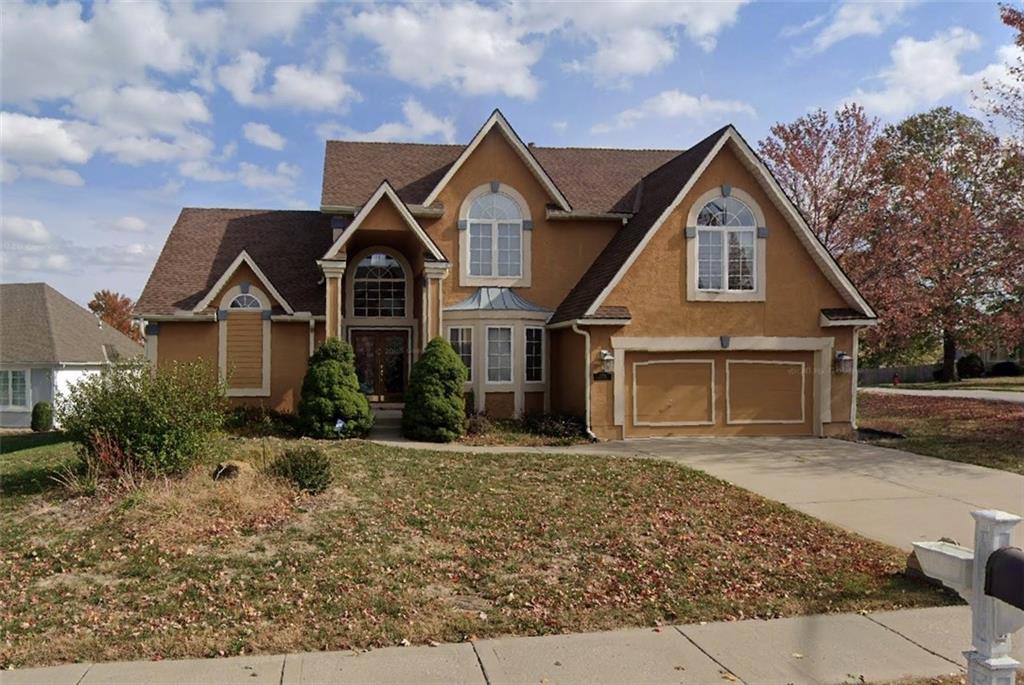 6201 N KENSINGTON Court, Kansas City, MO 64119 photo