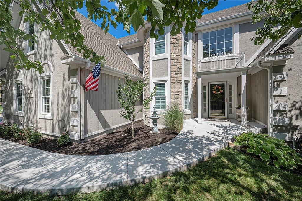 6735 NW Monticello Terrace, Parkville, MO 64152 photo