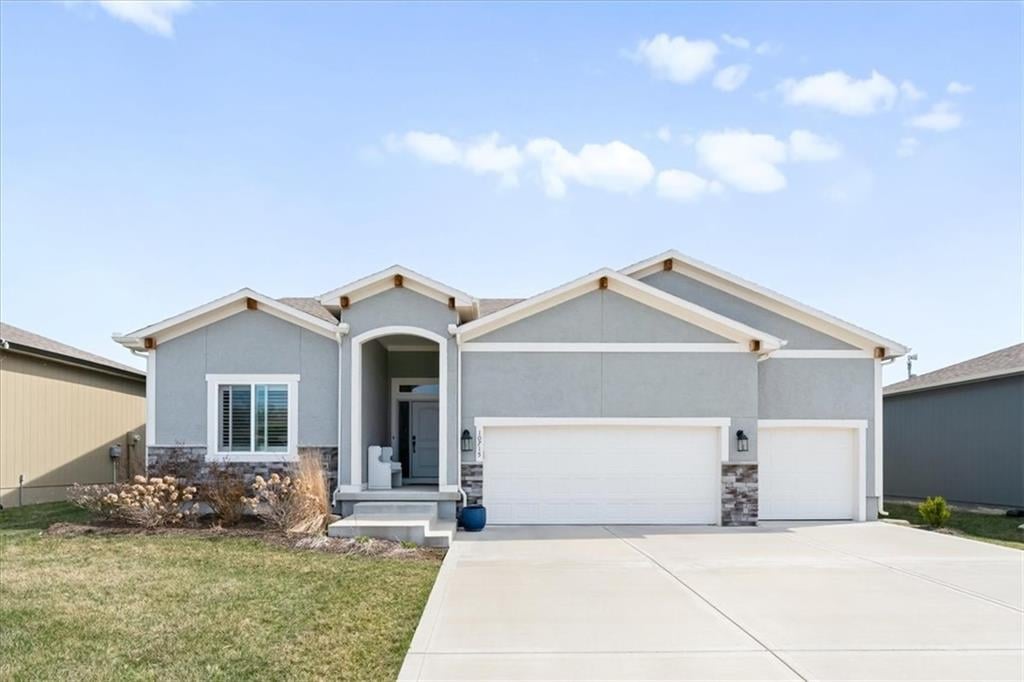 10715 N Fisk Avenue, Kansas City, MO 64154 photo