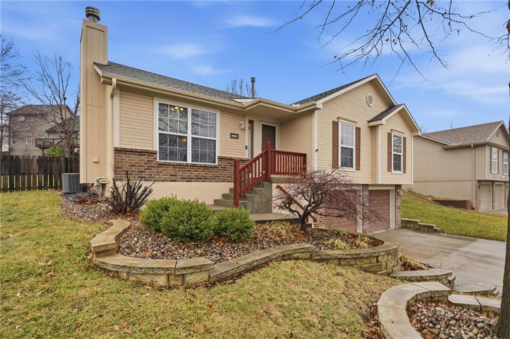 10312 N Cypress Avenue, Kansas City, MO 64156 photo