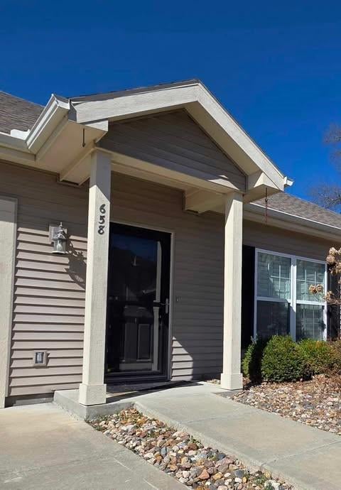 658 NE 66th Street, Gladstone, MO 64118 photo