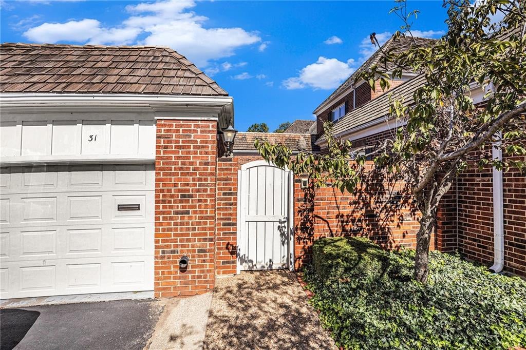 31 Compton Court, Prairie Village, KS 66208 photo