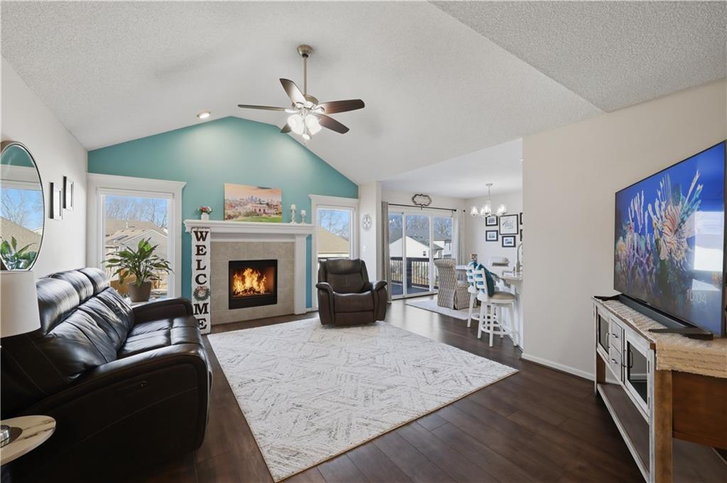 8728 N Arcola Court, Kansas City, MO 64153 photo