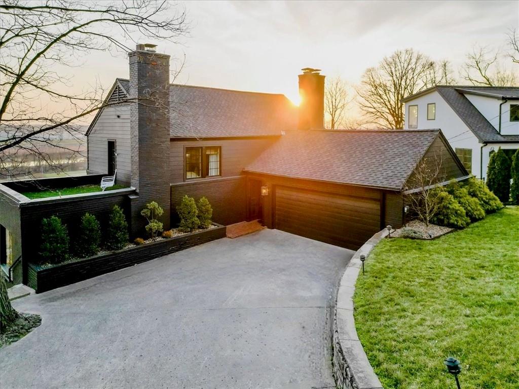 3718 N Briarcliff Road, Kansas City, MO 64116 photo