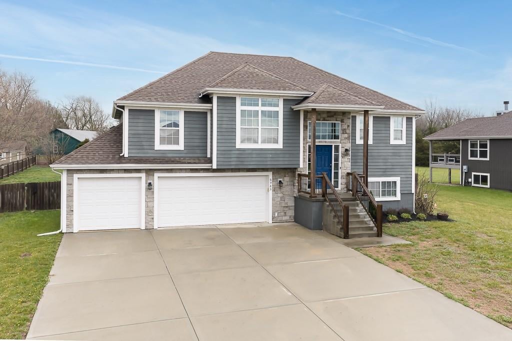 6983 141st Street, Basehor, KS 66007 photo