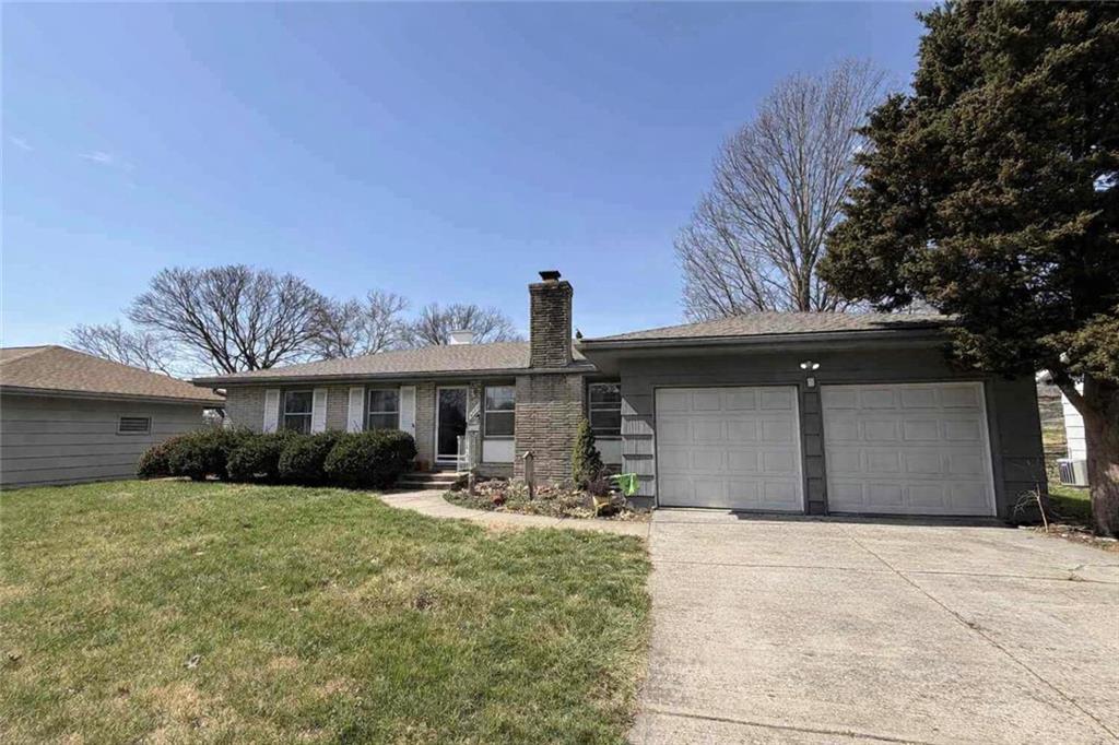 4950 NE Chouteau Drive, Kansas City, MO 64119 photo