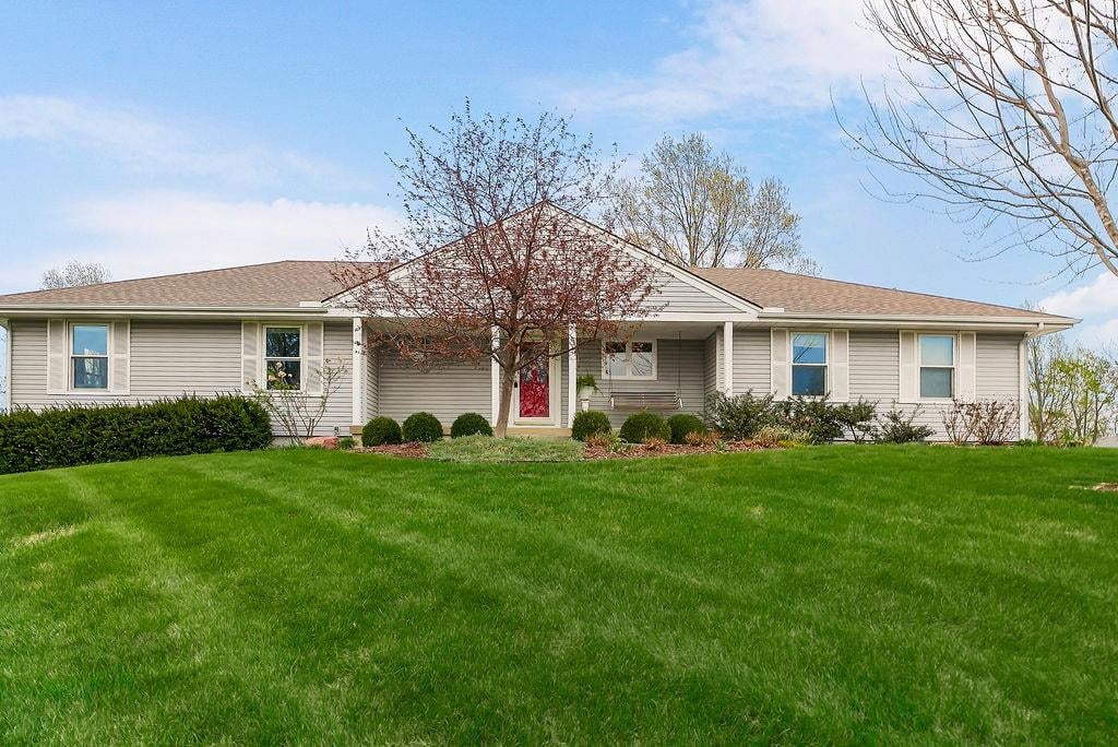 18604 152nd Street, Basehor, KS 66007 photo