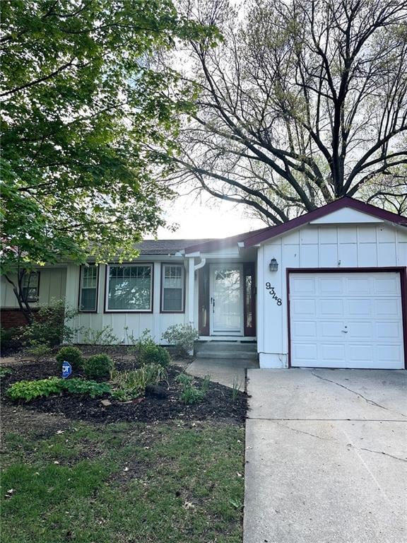 9348 Hardy Drive, Overland Park, KS 66212 photo