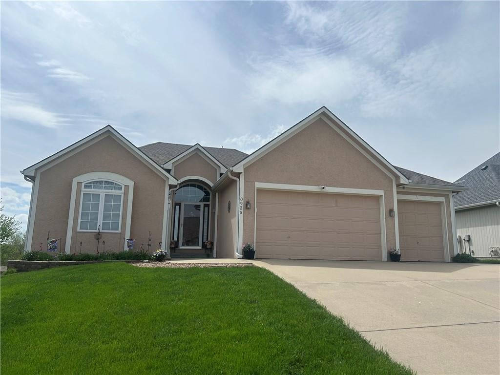 8925 107th Terrace, Kansas City, MO 64157 photo