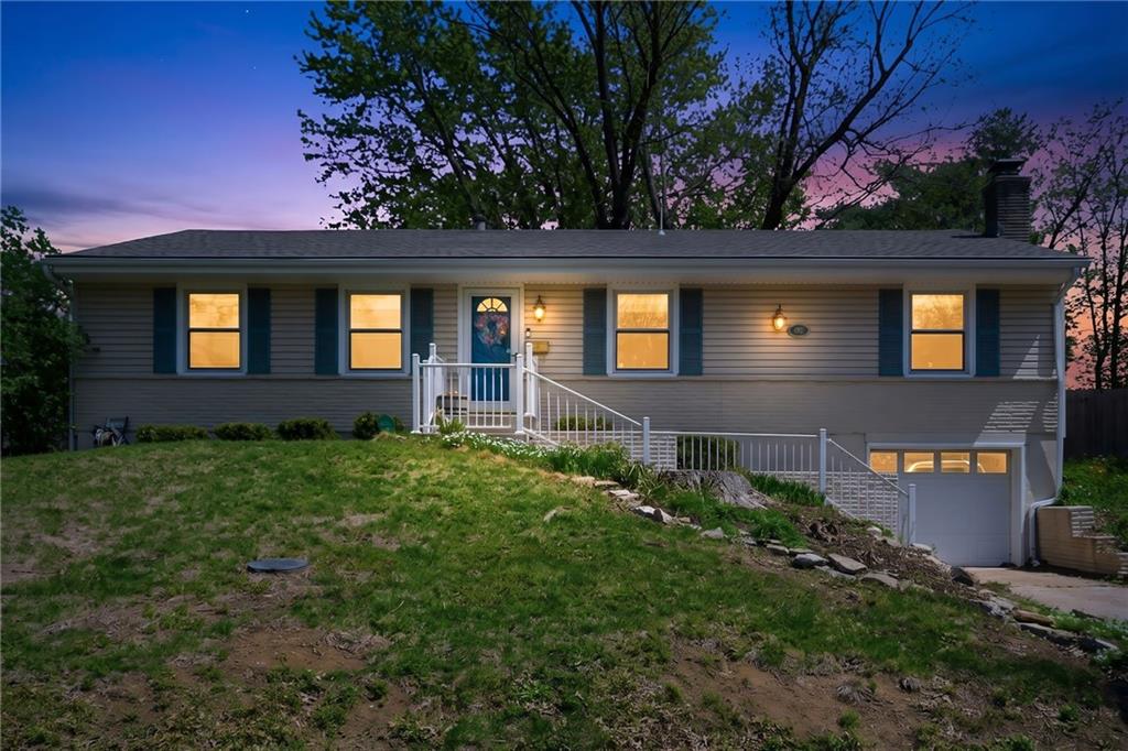 4921 N Askew Avenue, Kansas City, MO 64119 photo