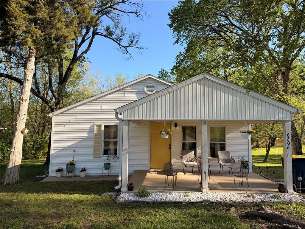 6206 NE 54TH Street, Kansas City, MO 64119 photo