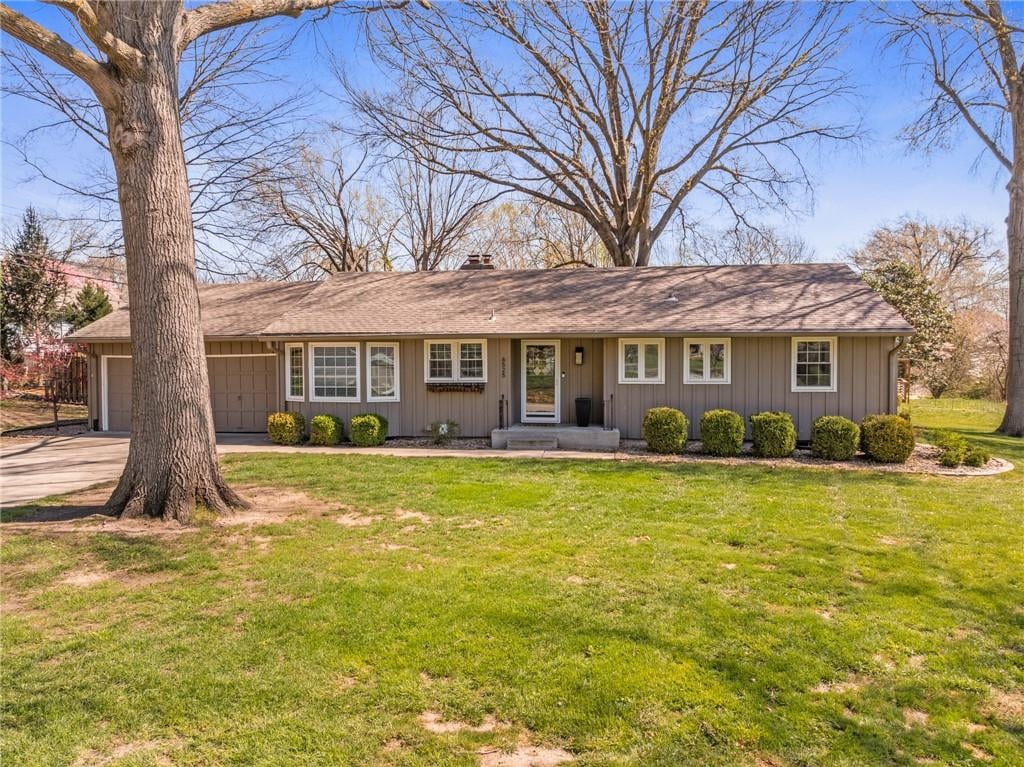 6525 Hodges Drive, Prairie Village, KS 66208 photo