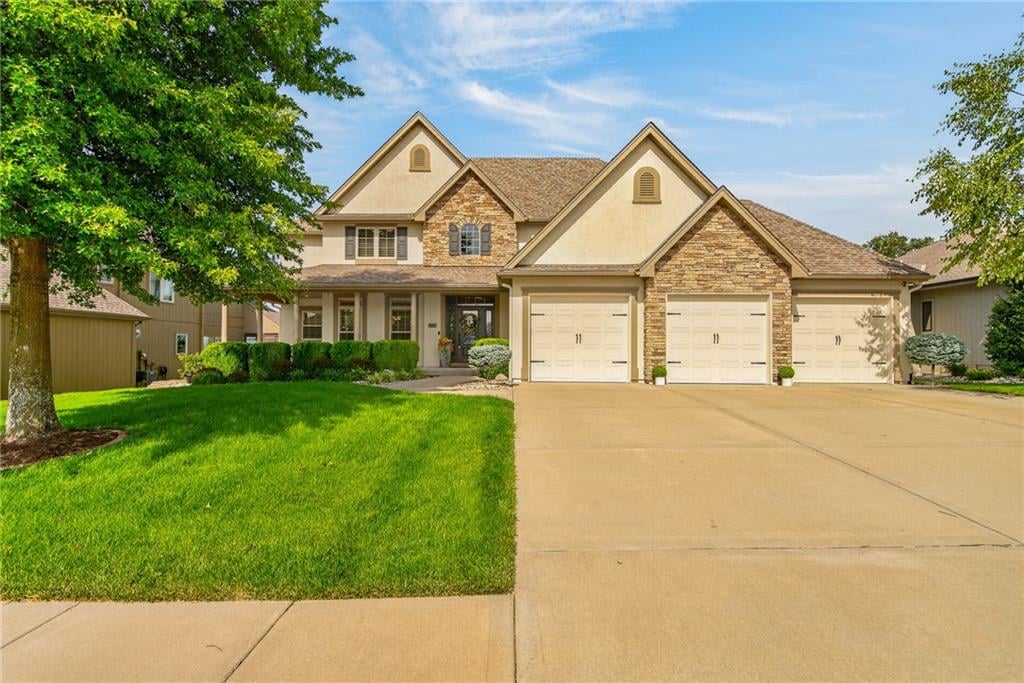 12775 N Apple Blossom Drive, Platte City, MO 64079 photo