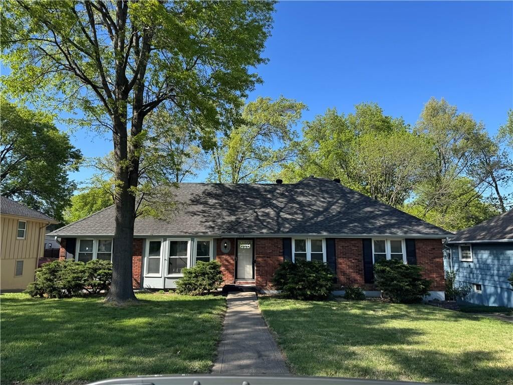 1610 NE 68th Street, Kansas City, MO 64118 photo