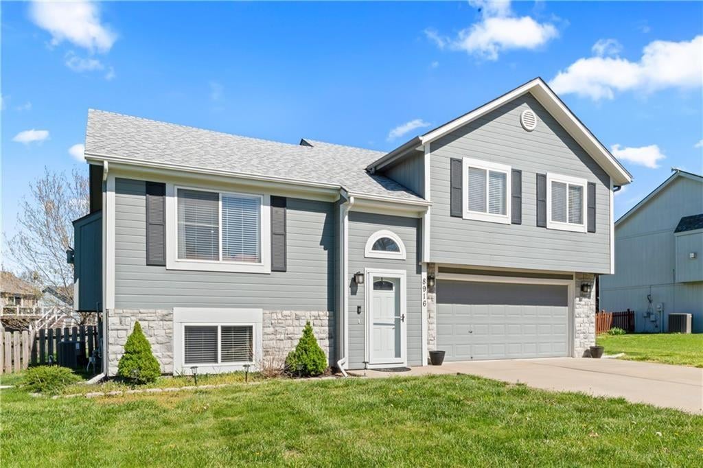 8916 NE 114th Terrace, Kansas City, MO 64157 photo