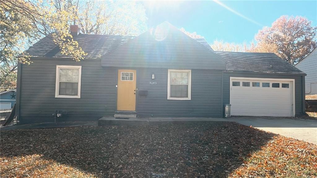 3203 NE 56 Street, Kansas City, MO 64119 photo