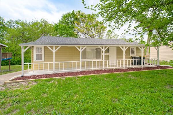 4833 FARLEY Avenue, Kansas City, MO 64129 photo