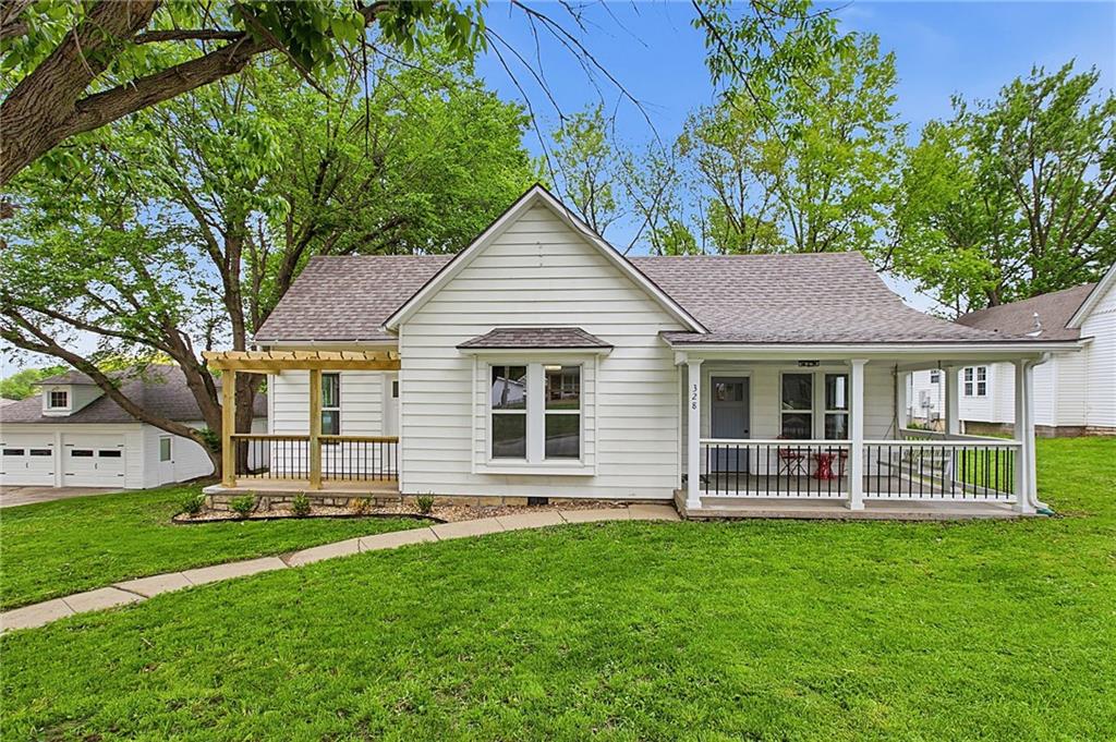 328 E Main Street, Smithville, MO 64089 photo