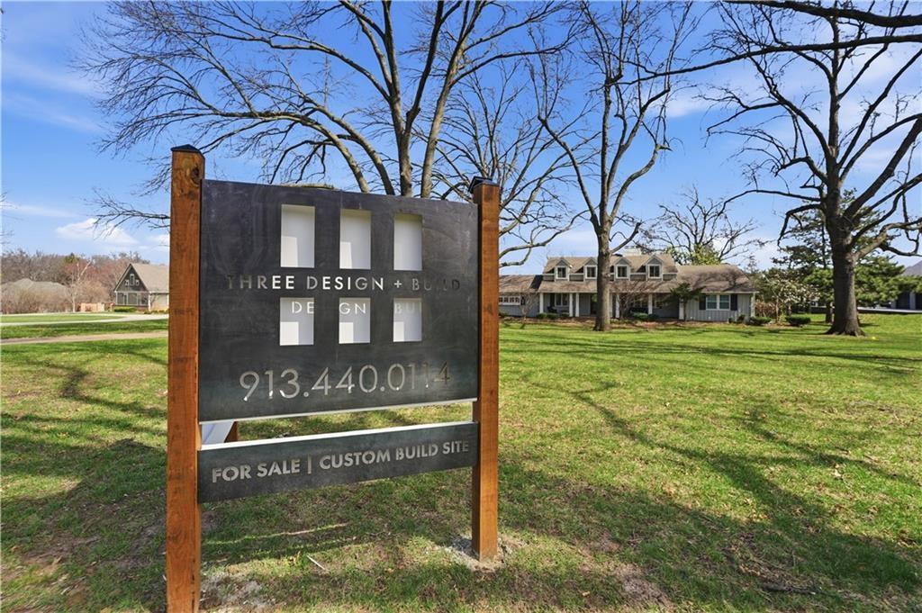 8801 Mission Road, Leawood, KS 66206