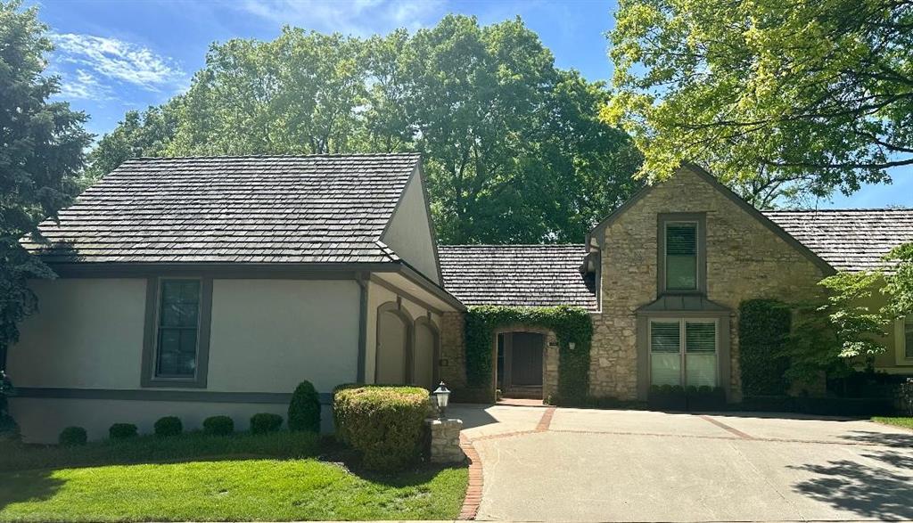 7904 Bristol Court, Prairie Village, KS 66208 photo