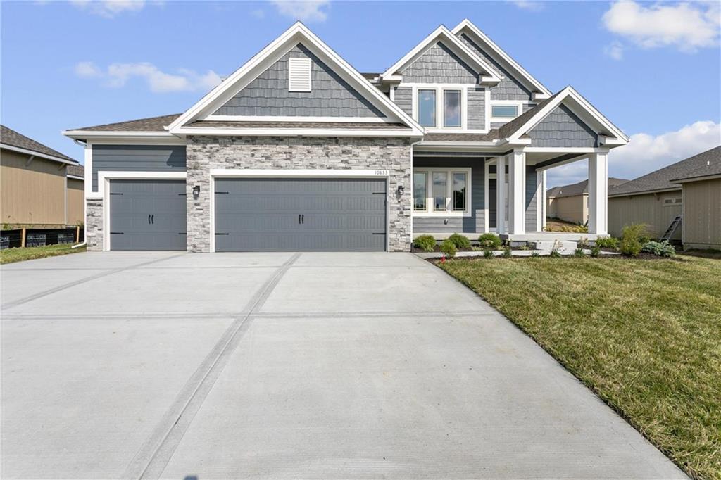 8891 N Monroe Avenue, Kansas City, MO 64156 photo