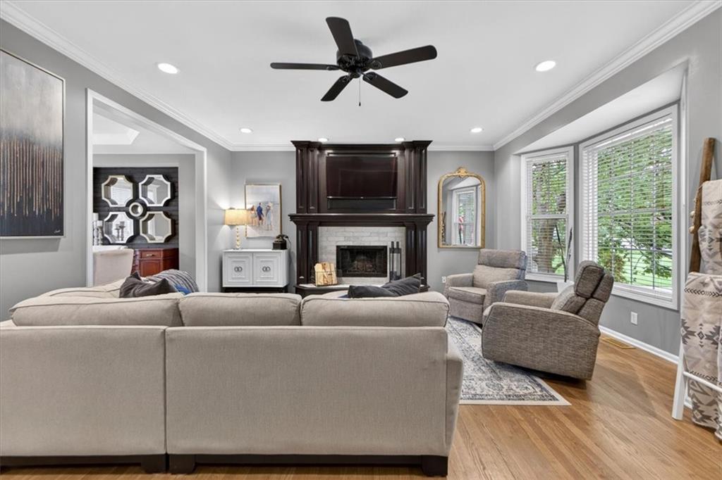15173 W 154th Terrace, Olathe, KS 66062 Featured Photo