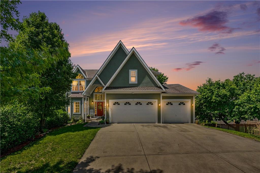 905 Ash Drive, Smithville, MO 64089 photo