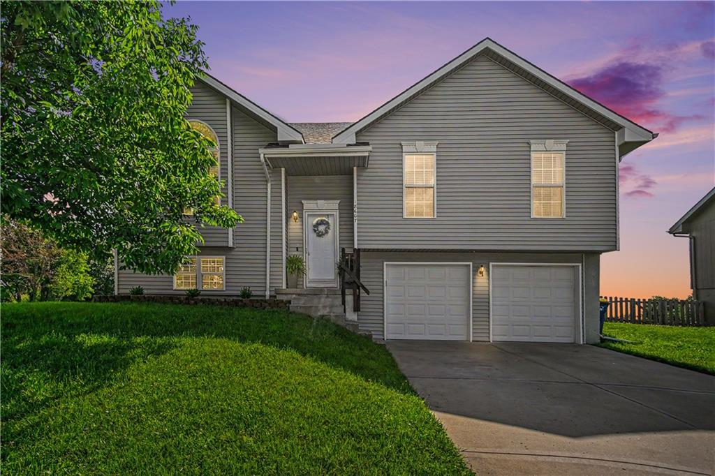 18607 Wildflower Drive, Smithville, MO 64089 photo