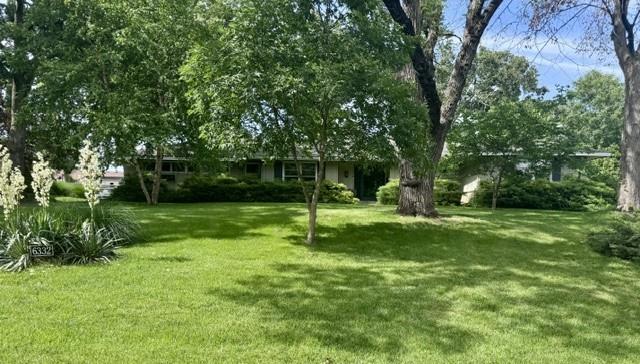 6332 Robinhood Drive, Merriam, KS 66203 photo