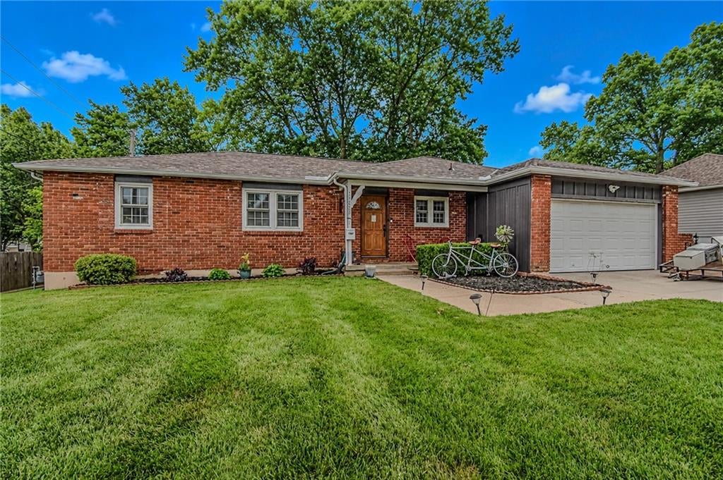 11203 W 71st Street, Shawnee, KS 66203 photo