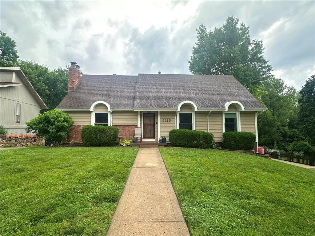 5523 NW Seminole Drive, Kansas City, MO 64152 photo